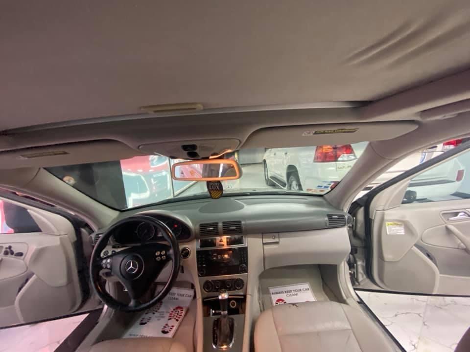 Mercedes-Benz-C230-2005