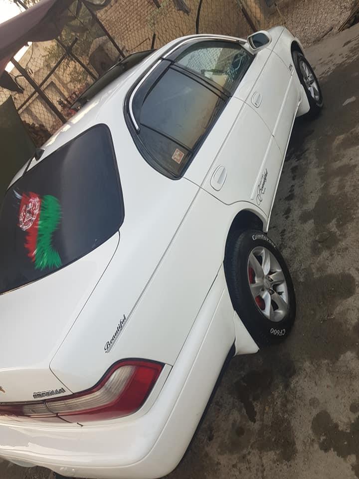کورولا-کانادای