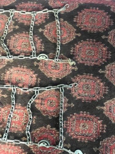زنجیر از موتر کرولا مادل ۲۰۰۰ بالاتر ۱۰۰۰ افغانی