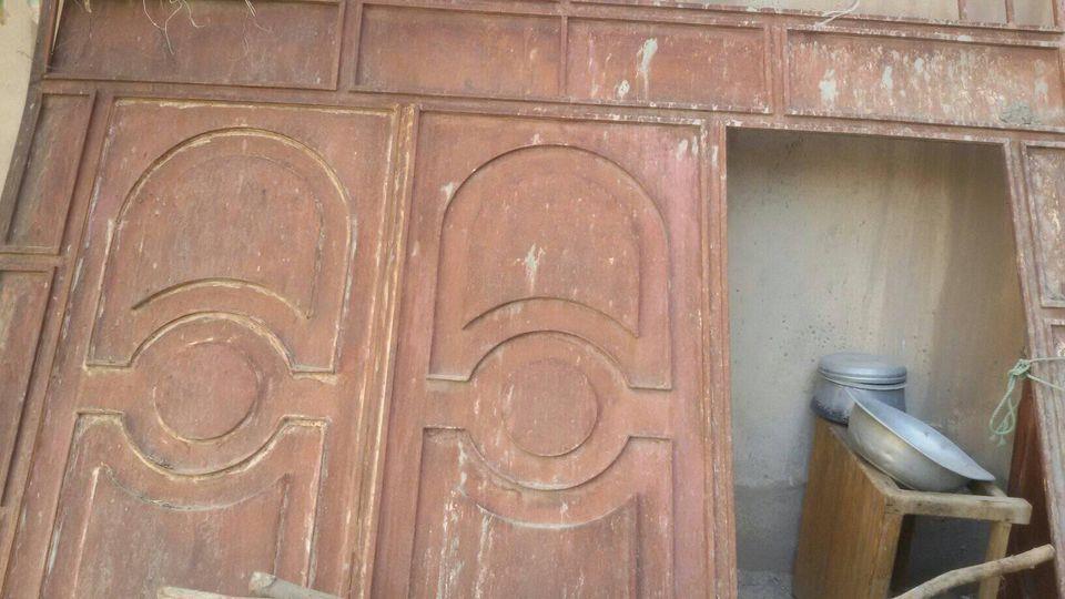 در-خانه-و-یا-دم-سرا
