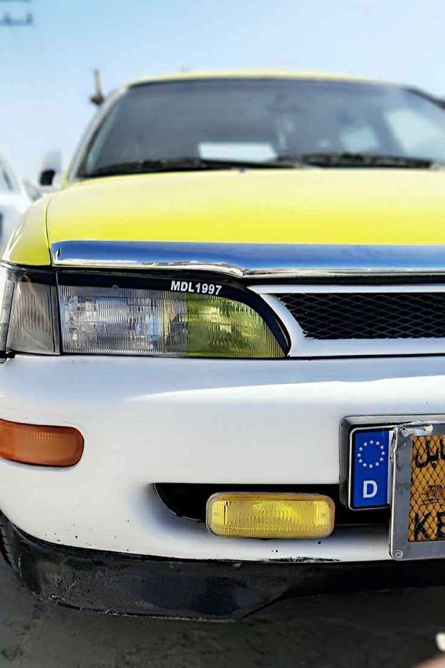 TOYOTA-Corolla