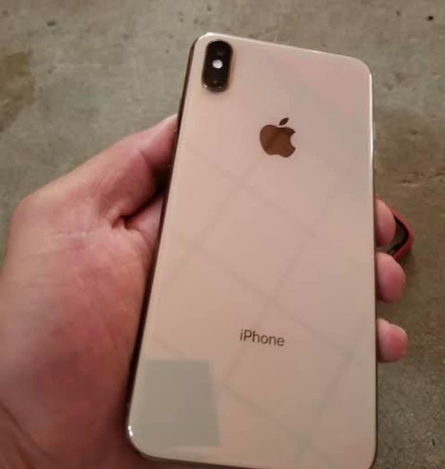 iPhone-XS-Max-64gb-2-SIM-card-golden