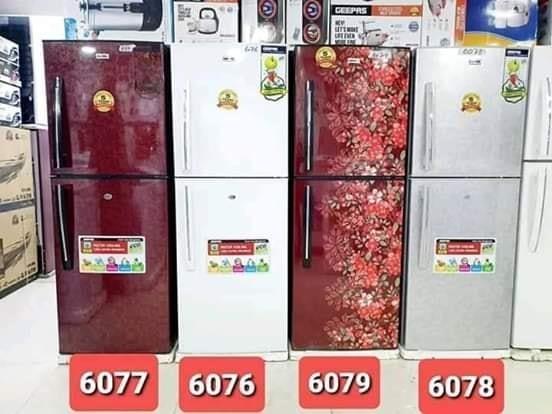 یخچال درب منزل شما بشتابید