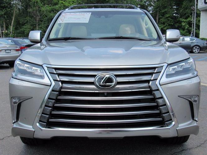 LEXUS LX 570 SUV Gulf Specs 2019 (Silver) URGENT SALE