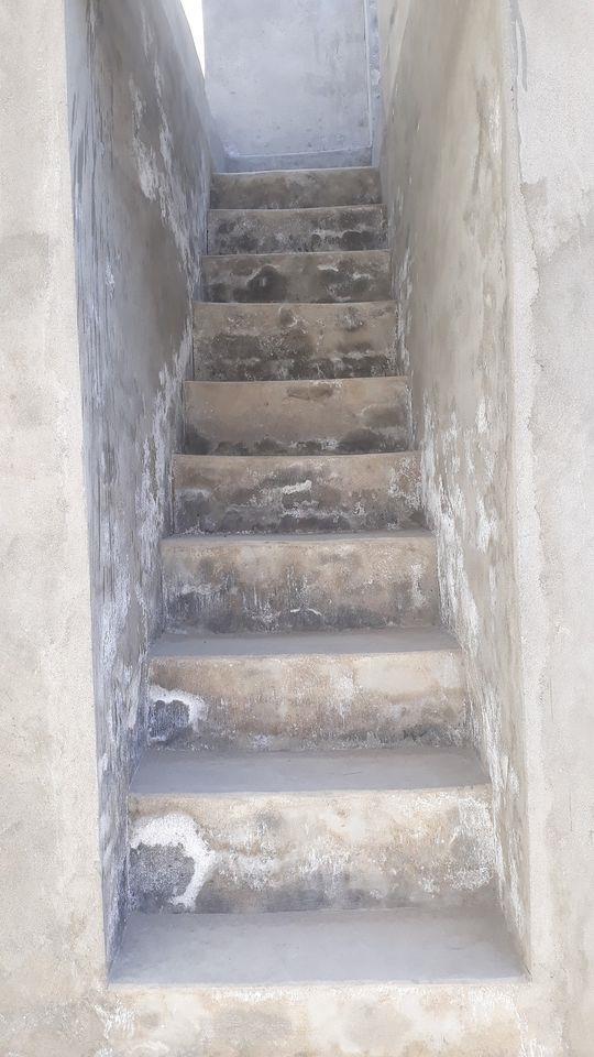 دوه-کورونه-بغل-پر-بغل--هر-کور-5-خوني-لري--هر-کور-په-200m--کي