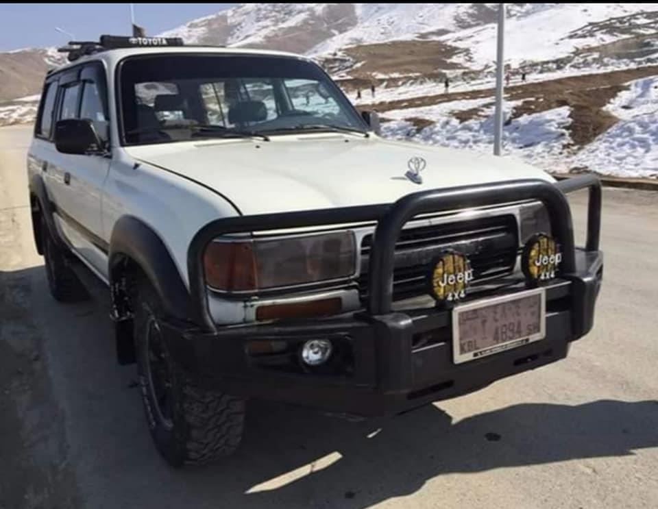 Toyota-Landcruzir