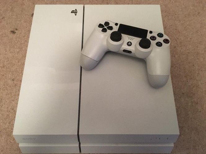 Brand new Sony PlayStation 4 whatsapp +17018020094