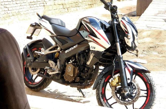 فروش موتور بجاج هندی پالسNS200CC بسیار نو و ثابت مدل2016کارب