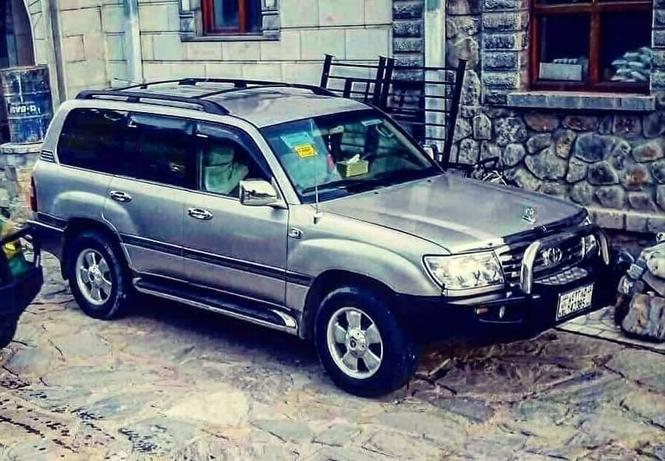 تیوتا لندکروزر فروشی مودل ۲۰۰۰ شماره تماس 0787458421.