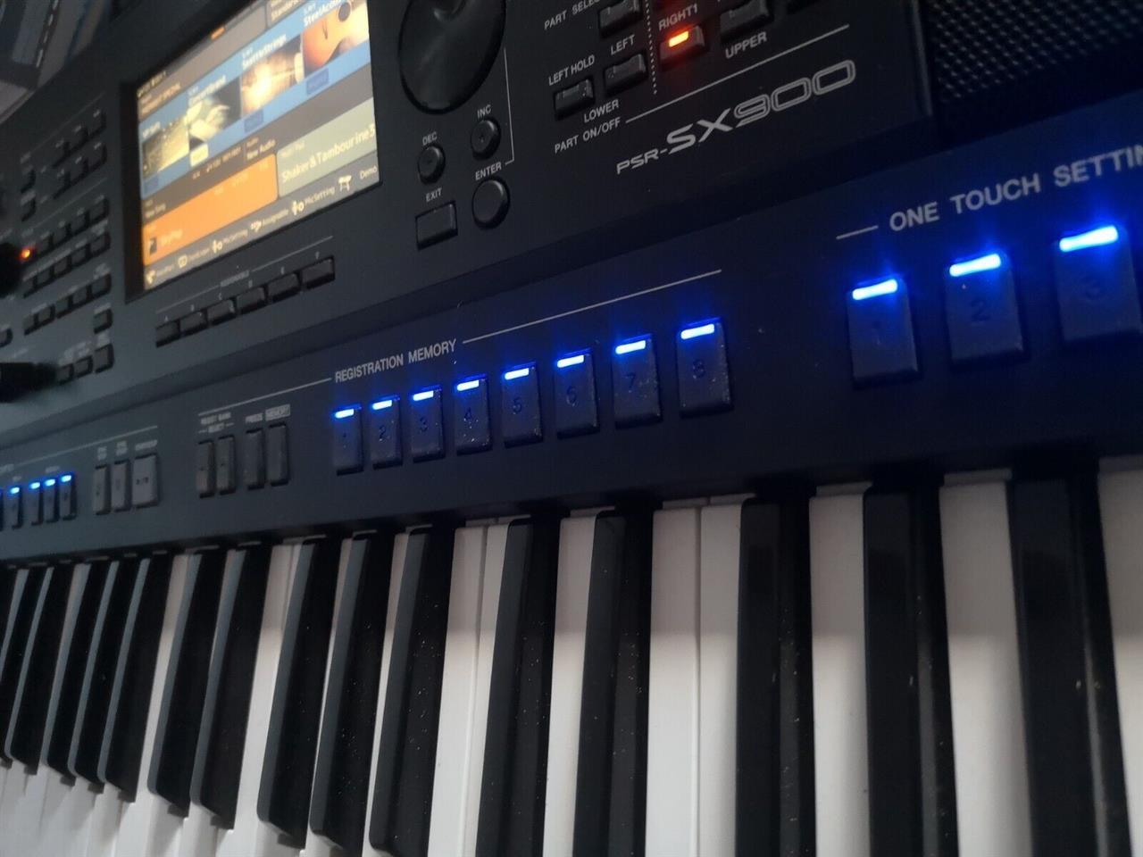 Yamaha-PSR-SX900-Digital-Workstation-61-Key-Organ-Initial-To