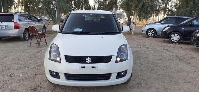سويفټ روغ فلوايټ رنګ