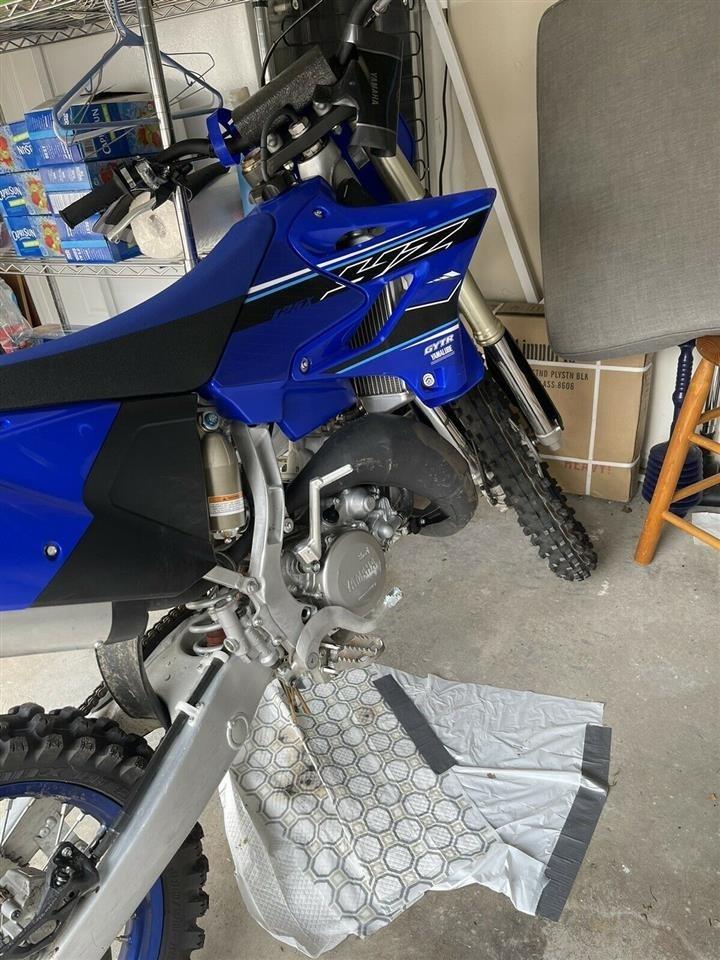 Yamaha-YZ-125cc-dirt-bike-2021