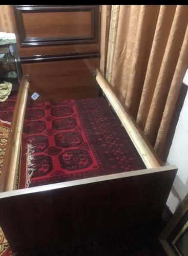 تخت خواب ۱ نفری ۷۵۰۰ افغانی