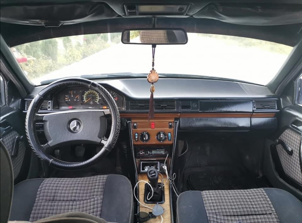 Mercedes-Benz-Germany-w124