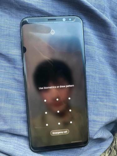 Galaxy s8+ dot dar 64 gb 1 SIM card 0766043213