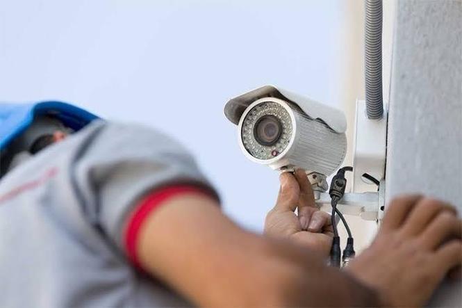 خدمات کمره های امنیتی فروش نصب و ترمیم