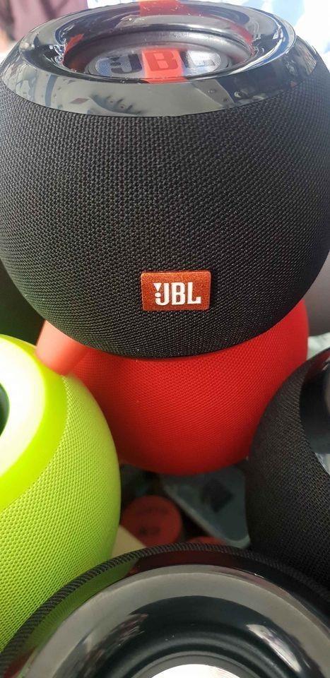 JBL-E15-MP3