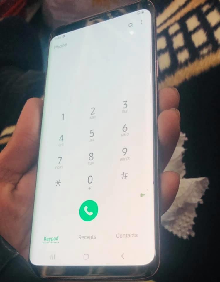 S9+-داغ-سوزنی