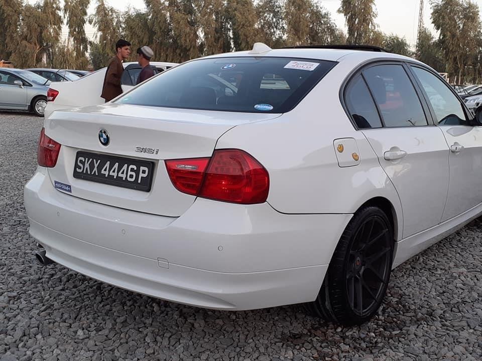 BMW-ناواریده