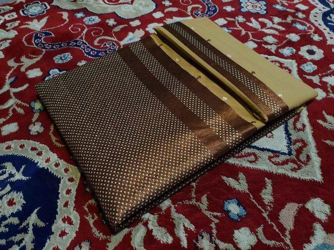ښایسته چوکاټی غاړه راغلی ده نوی نخشه اونوی خامک اواصلی 5متره
