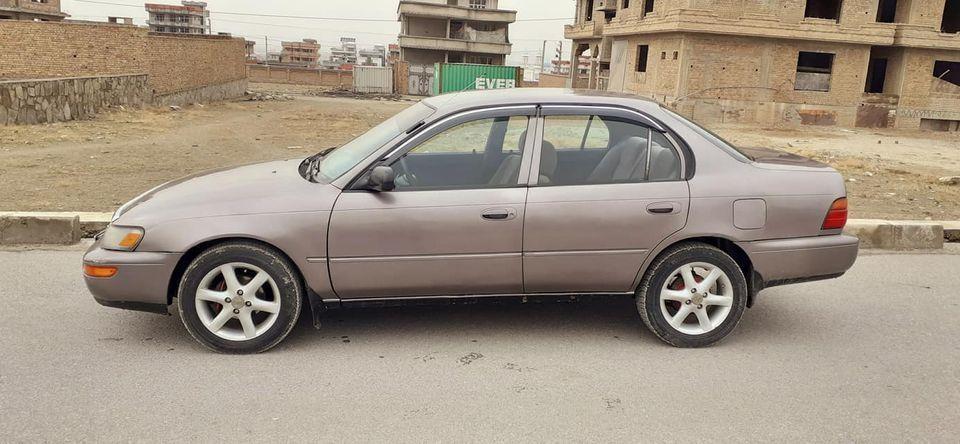 تیوتا-کرولاى-کانادائ-1995