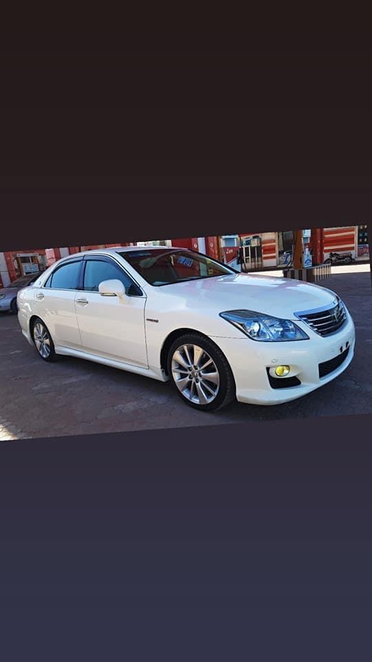 Crown-hybrid-2010-non-used-car