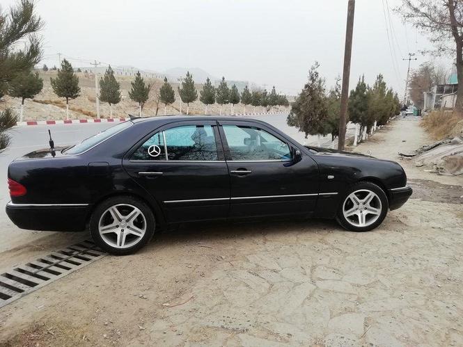 بنز اتومات پطرول 0783352225