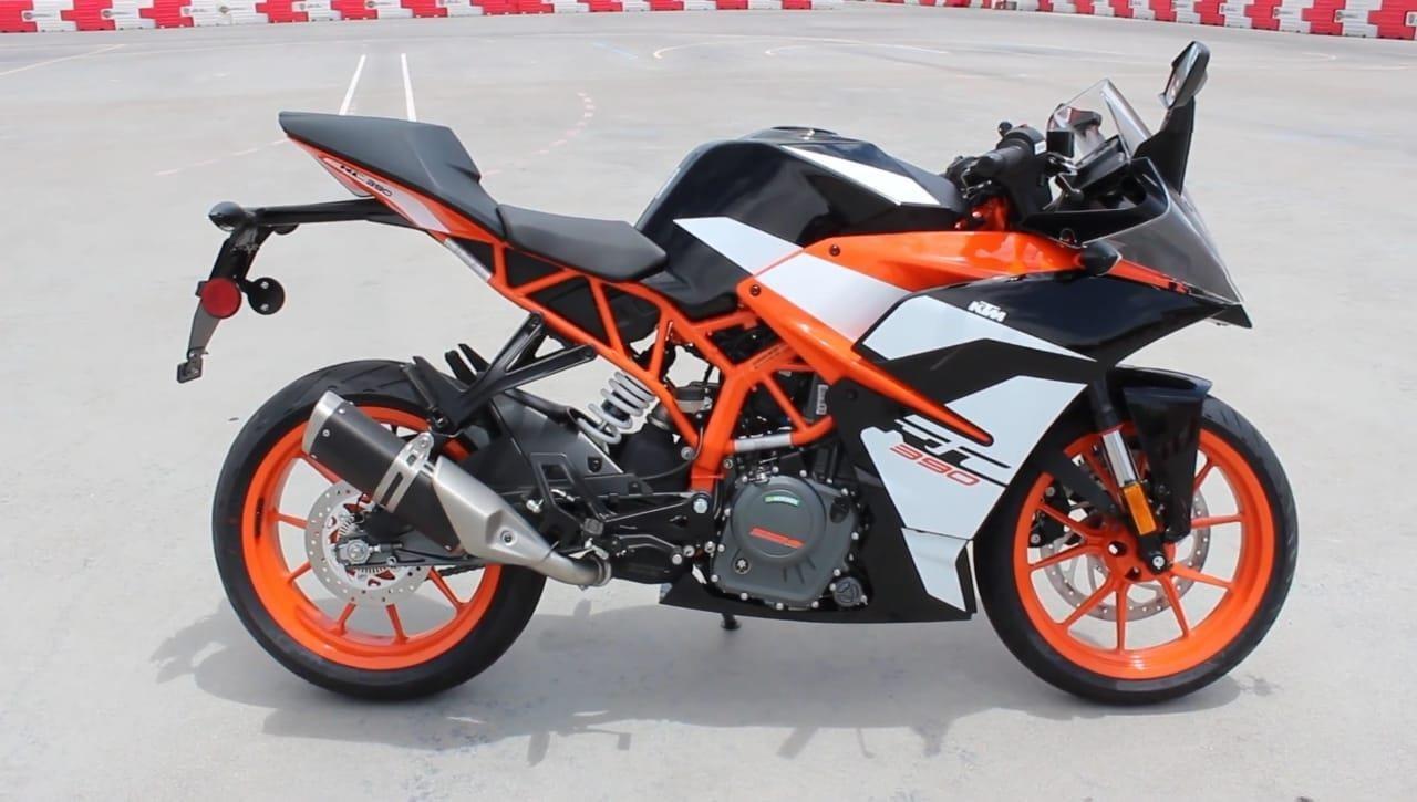 2018-KTM-RC-390-WhatsApp-+13236413248