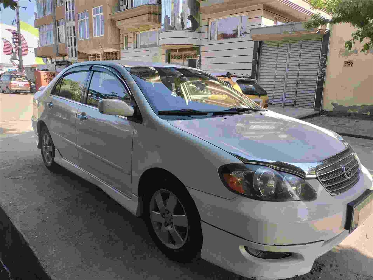 تیویتا-کرولای-2005