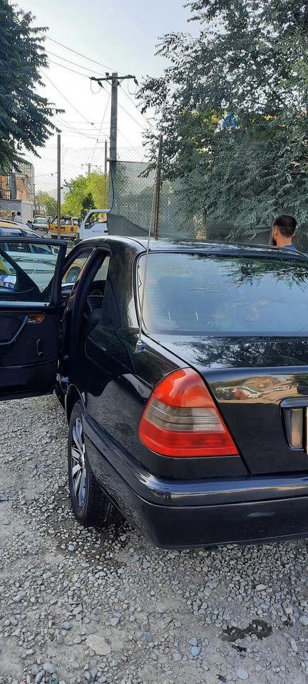 1997-Mercedes-Benz-C-200