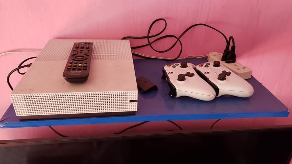 Xbox-one-s-فروشی