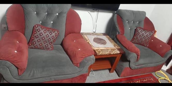۴ سیت کوچ ۲ دانه میز ۱۳۰۰۰ افغانی
