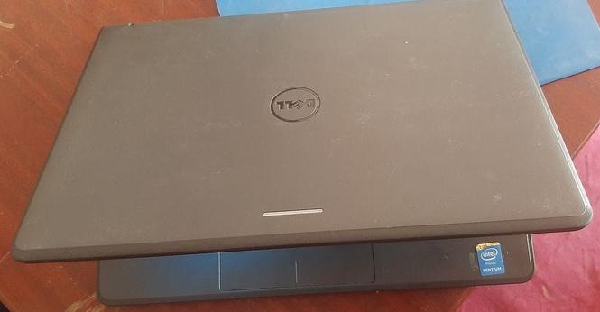 يو دانه ټچ سکرين Dell کمپيوټر ښه ثابته د خرڅ لپار