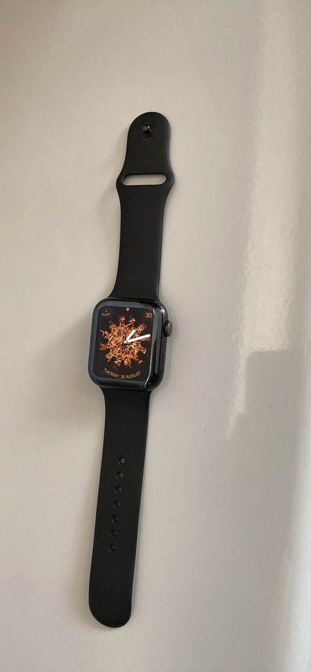 Apple-Watch-SE-gps+cellular-aluminum