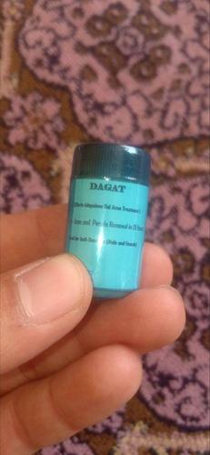 معجزه کریم DAGAT (از بین برنده فوری بخار و دانه در 8 ساعت )
