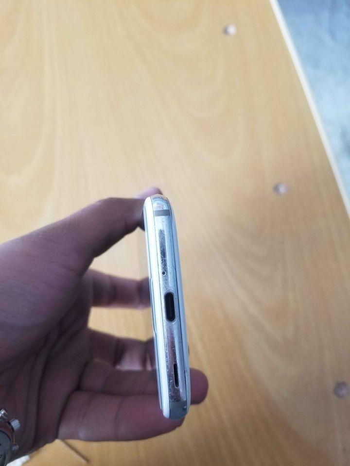 --AQUOS-تلفون--