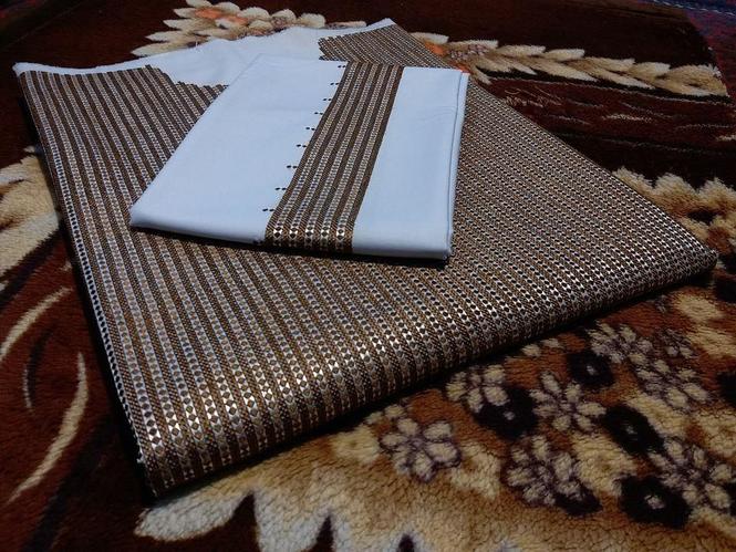 لاسی خامکی چهارکونجه غاړه