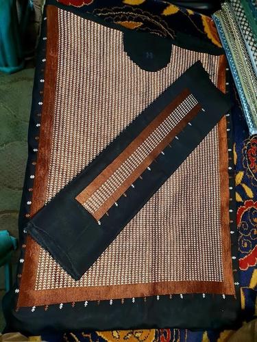 لاسی چارکونجه غاړه په توررنګ کی بادری په قیمت ارزانه 10000