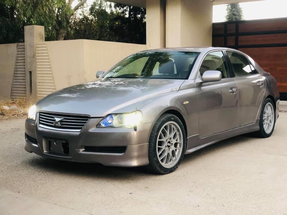 Toyota-Mark-X-250