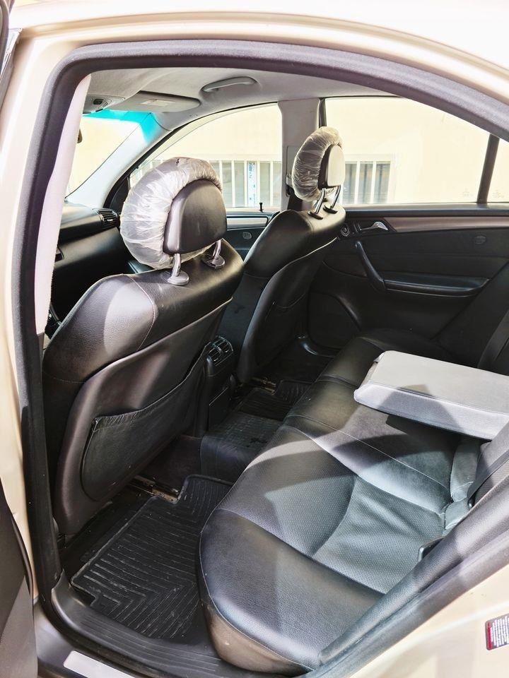 Mercedes-Benz-C-Class-320