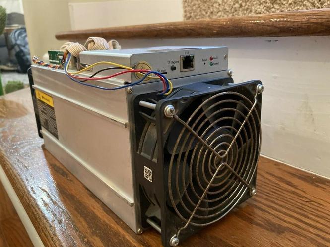 Canaan Avalon A1166 Pro - 81 TH/s Bitcoin Miner - Brand New