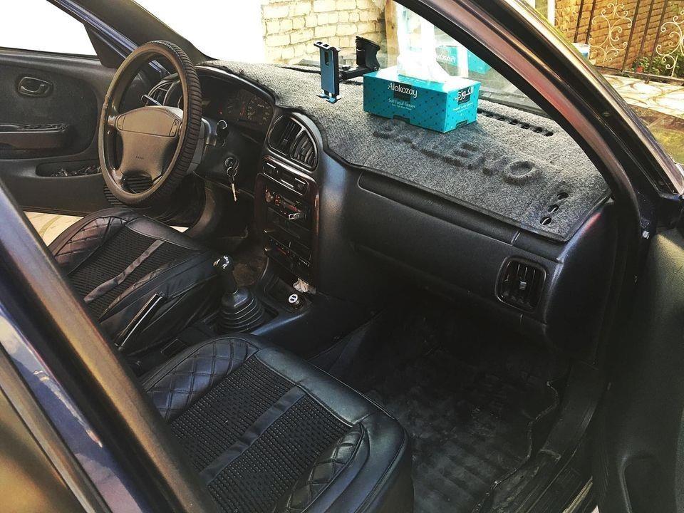 Suzuki-baleno-sport-1995