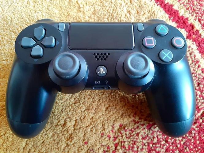 PS4 Joystick Price 2500, just call 0799209791