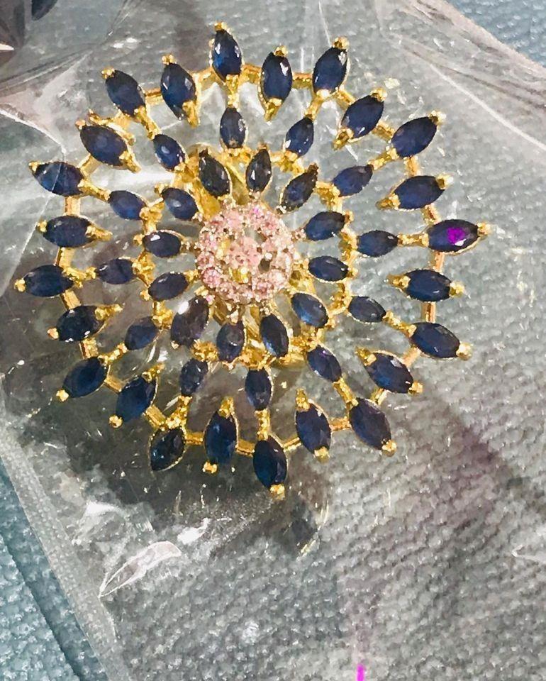 د-سټیل-جوړ-ښکلی-زنانه-ګوتمی