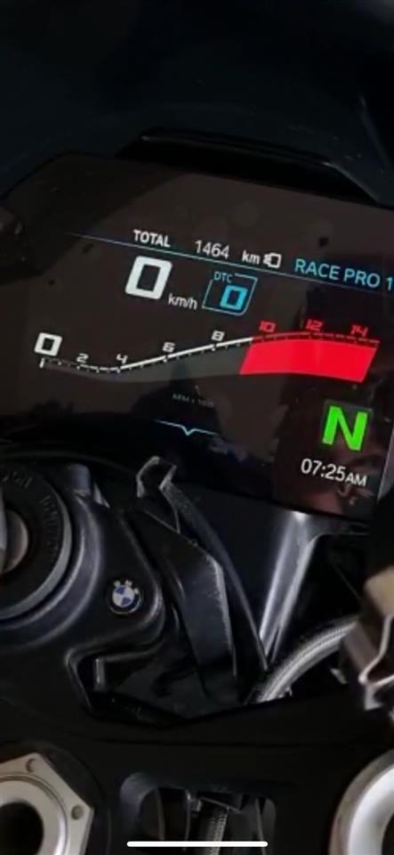 BMW-S1000RRM-Carbon-M-pack