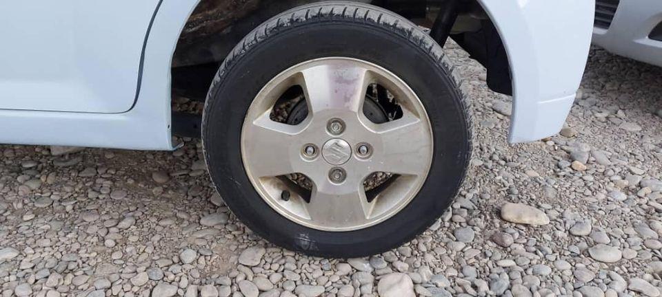0708273835-0798419161
