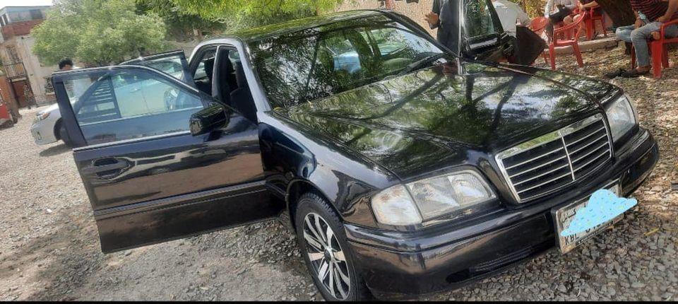 1997-Mercedes-Benz-C-200