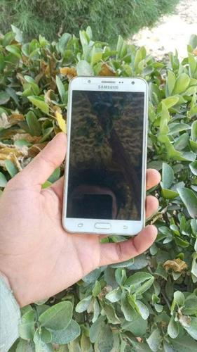 فروش گوشی j72015اصلی همه کارش چک به زمانت بدون ان