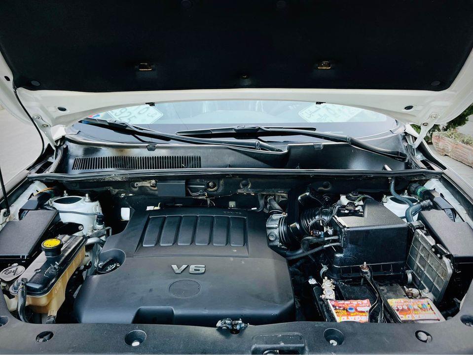 Toyota-Rav4-2009-Sport