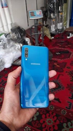 فروش عاجل مبایل A50 128 gb ram 6 ثابت و نوو بیدون عوارض قیم